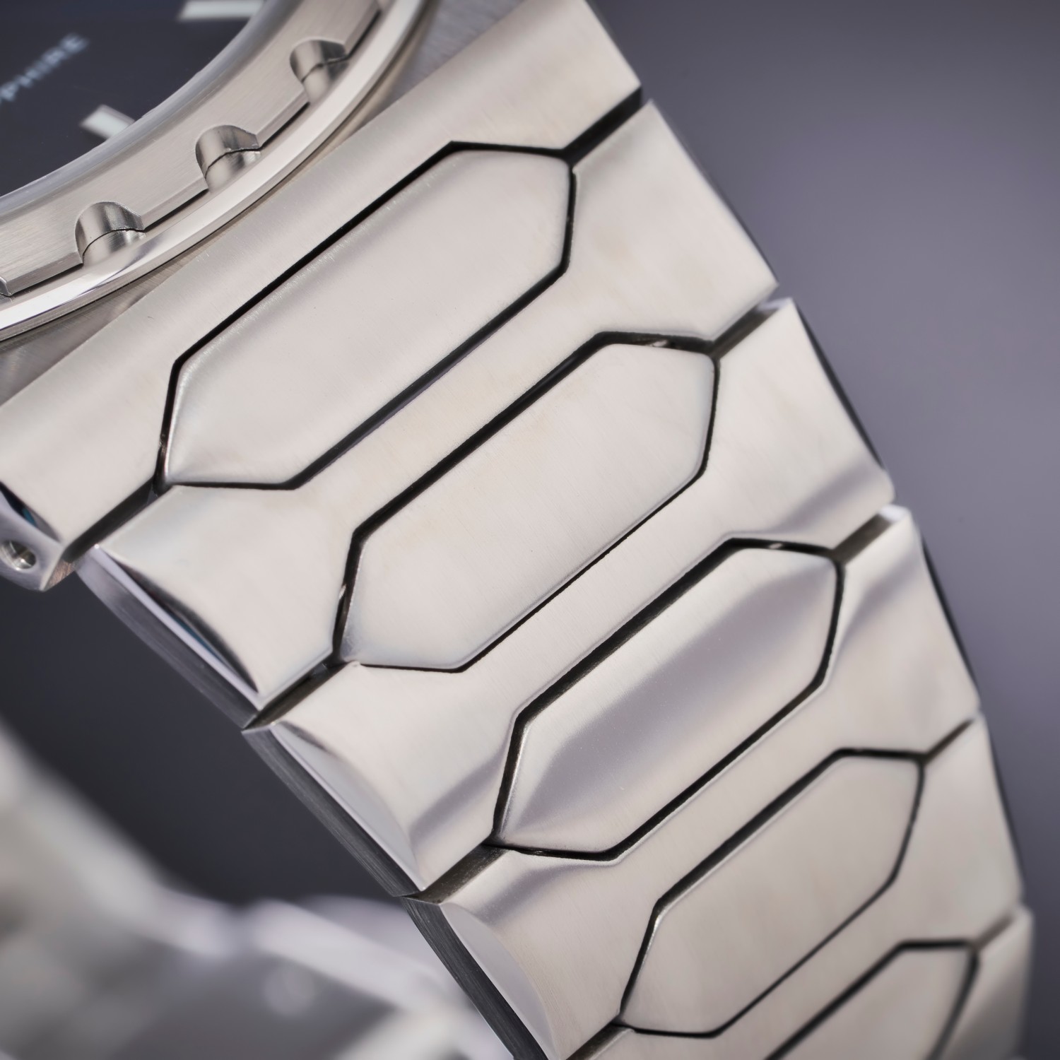 dhnam-srwatch-bst-2023-chitiet-SG7005.1103GM0035_1